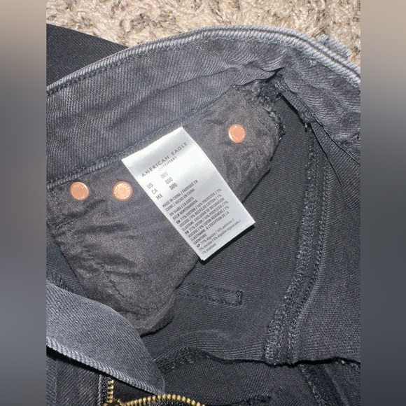 American Eagle Brand new shorts - Picture 2 of 3